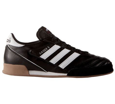 zaalvoetbalschoenen adidas aanbieding|voetbalschoenen met korting.